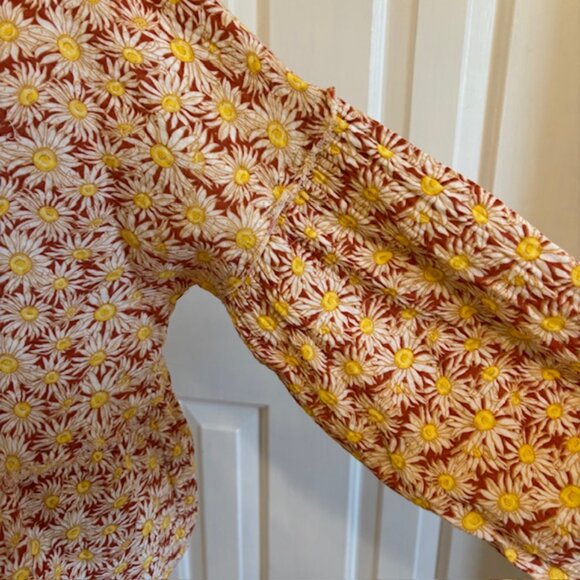 NWT Simply Southern Sunflower Print Long Sleeve Button Front Peplum Crop Top LG - Picture 4 of 11